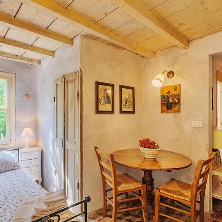 Agriturismo Di Charme E Ristorante Stallato Il Filo Di Paglia Carro エクステリア 写真