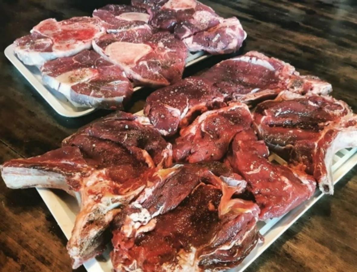 Agriturismo Di Charme E Ristorante Stallato Il Filo Di Paglia Carro エクステリア 写真