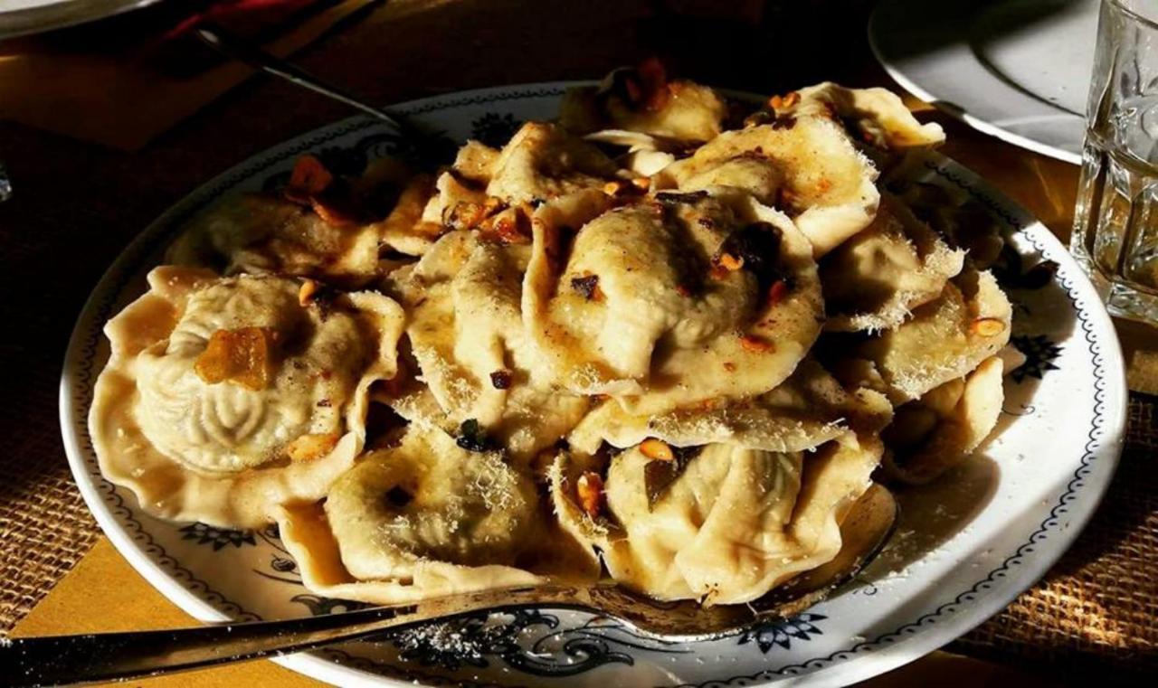 Agriturismo Di Charme E Ristorante Stallato Il Filo Di Paglia Carro エクステリア 写真