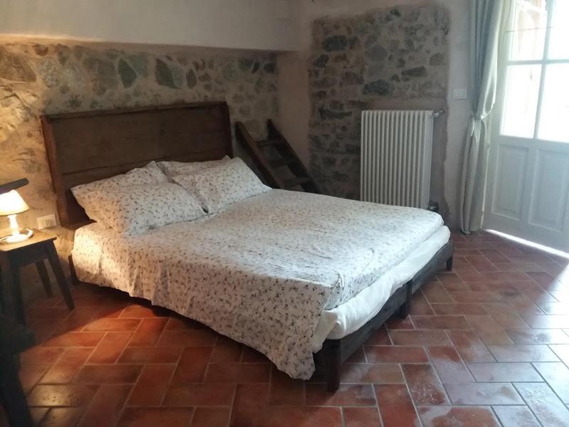 Agriturismo Di Charme E Ristorante Stallato Il Filo Di Paglia Carro エクステリア 写真