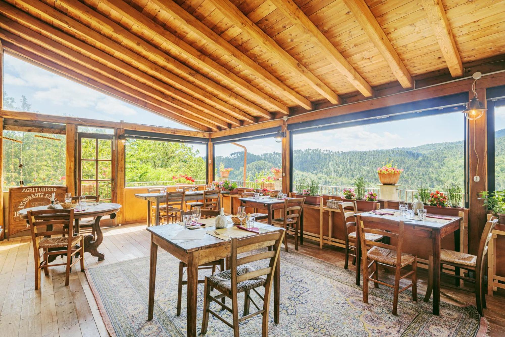 Agriturismo Di Charme E Ristorante Stallato Il Filo Di Paglia Carro エクステリア 写真