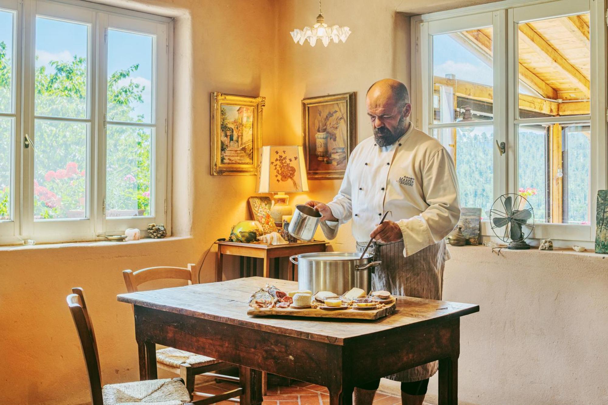 Agriturismo Di Charme E Ristorante Stallato Il Filo Di Paglia Carro エクステリア 写真